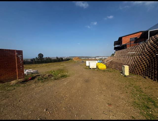 13,000M² VACANT LAND TO LET IN RIET RIVER